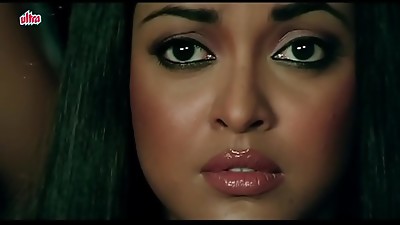 Tanushree Dutta cheats her husband for Jimmy Shergill - Hindi Vid Scene -