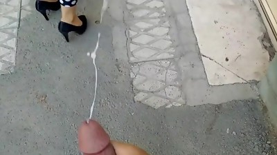 Public cum shot