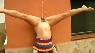 I need to p... sooo bad!!!