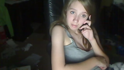 a teen mast on the phone web cam