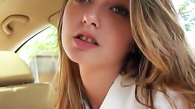 Schoolgirl suck and fuck in car