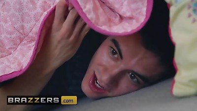 Brazzers - Cute teen Stella Cox rides her friend's brother at the sleepover