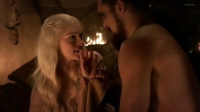Emilia Clarke real sex scene - Game of Thrones